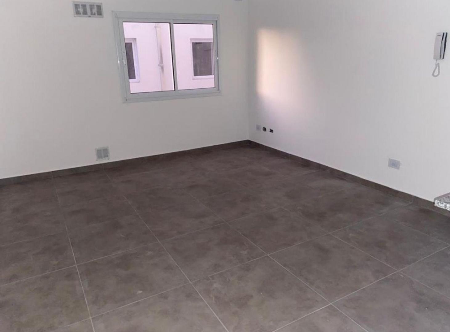 Foto de DEPARTAMENTO DE 2 AMBIENTES AL CONTRAFRENTE CON TERRAZA -, imagen 4