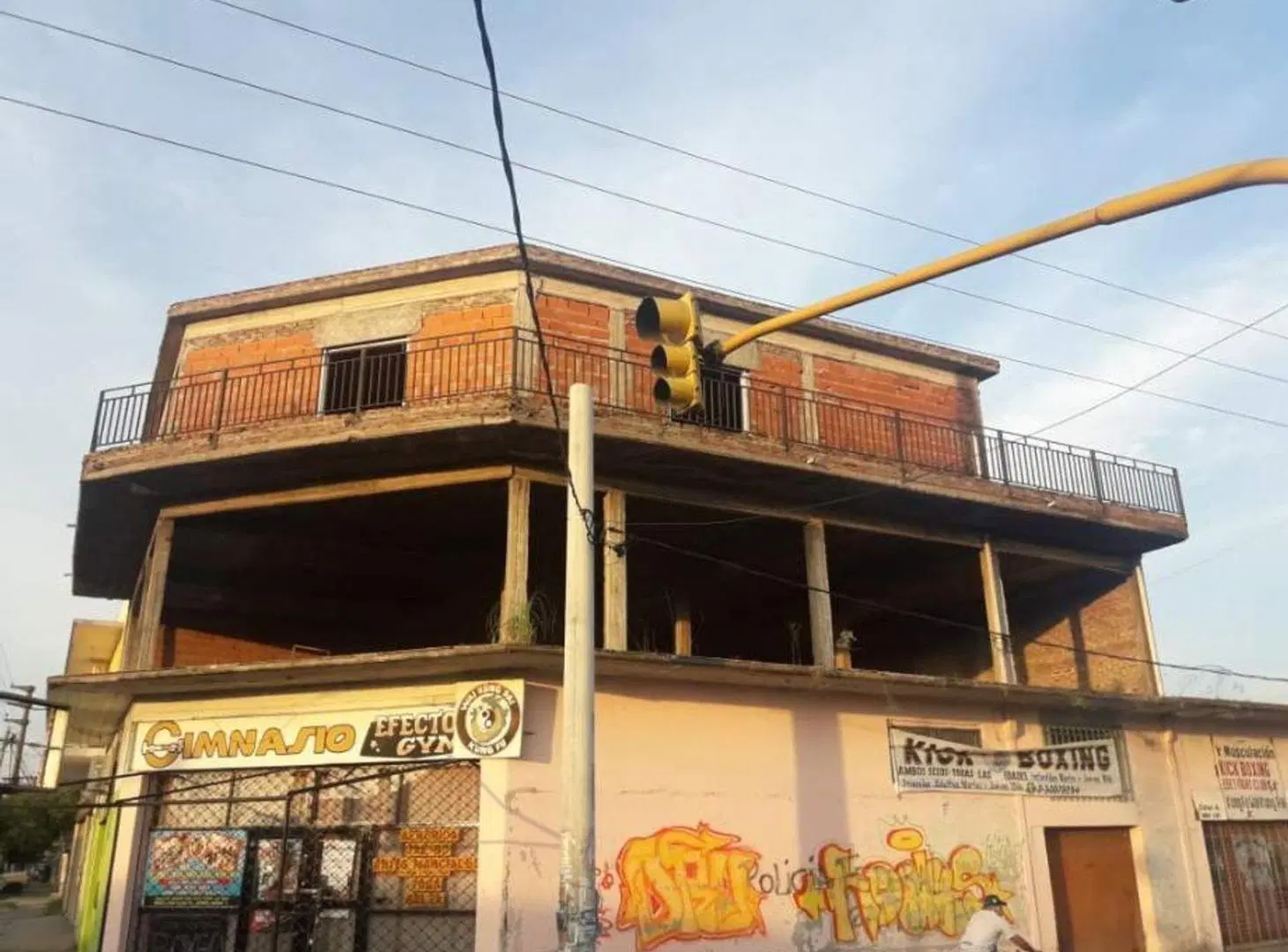 PISO EN VENTA A TERMINAR - ISIDRO CASANOVA 4