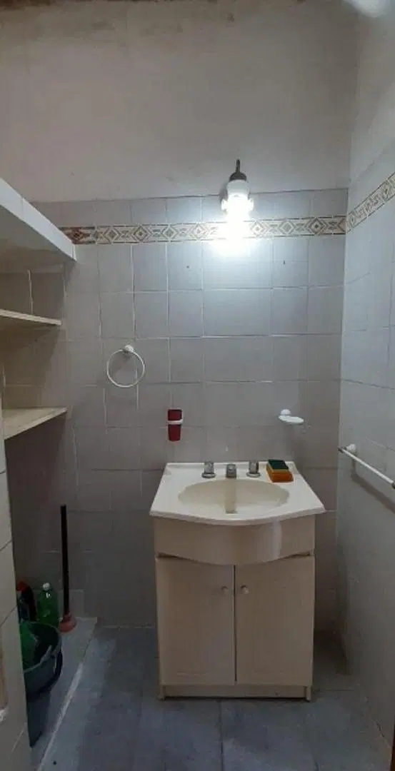 CASA AMERICANA A REFFACIONAR EN VENTA - ITUZAINGO NORTE 5