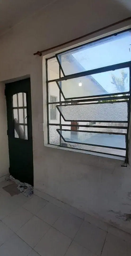 CASA AMERICANA A REFFACIONAR EN VENTA - ITUZAINGO NORTE 3