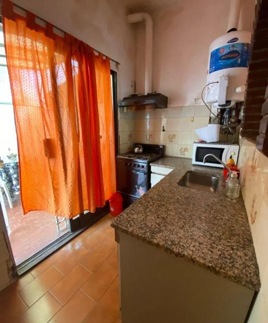 CASA PH DE 3 AMBIENTES EN VENTA - MORON NORTE 8