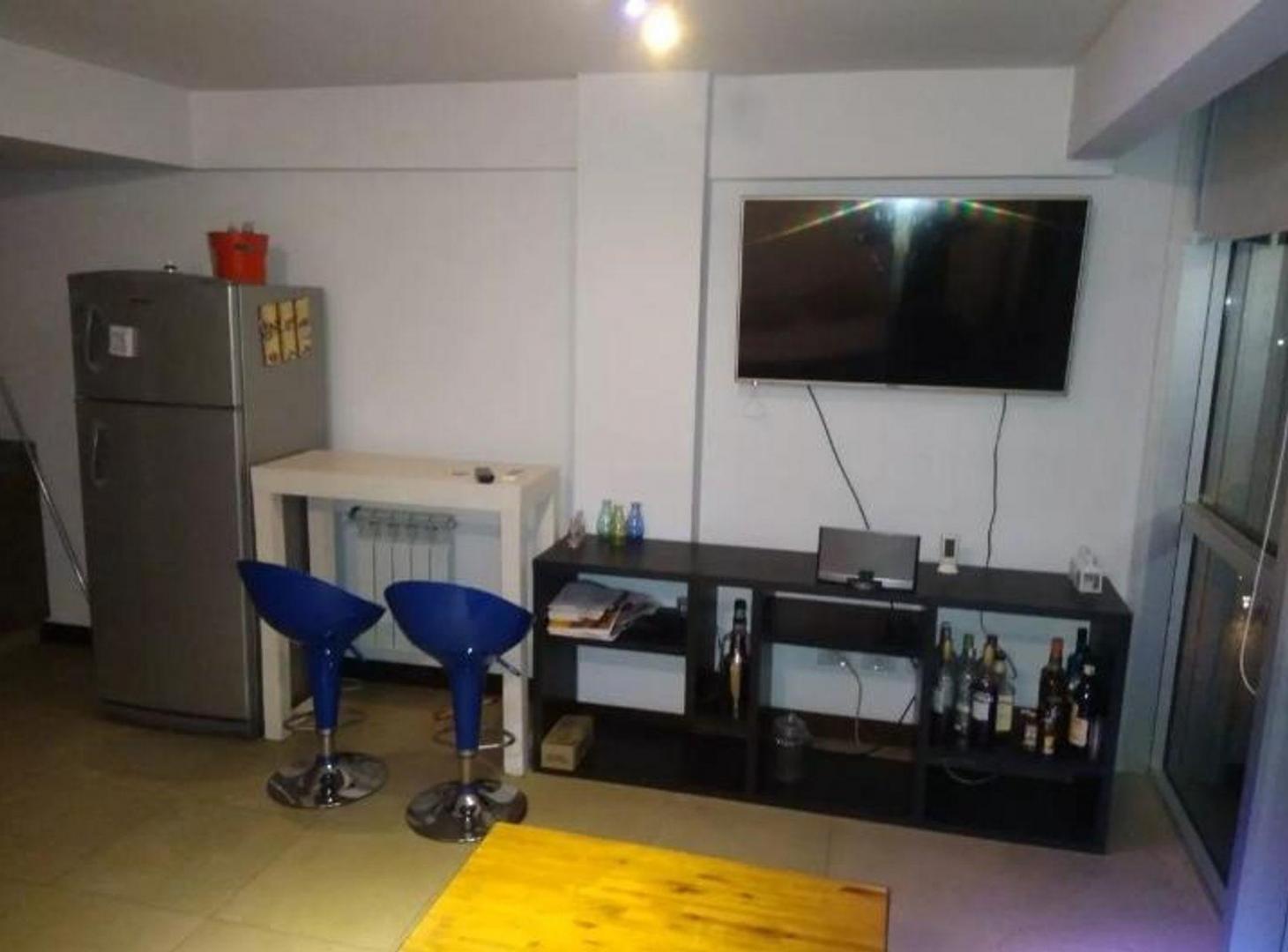 Foto de MONOAMBIENTE AL FRENTE EN VENTA - CASTELAR NORTE, imagen 1