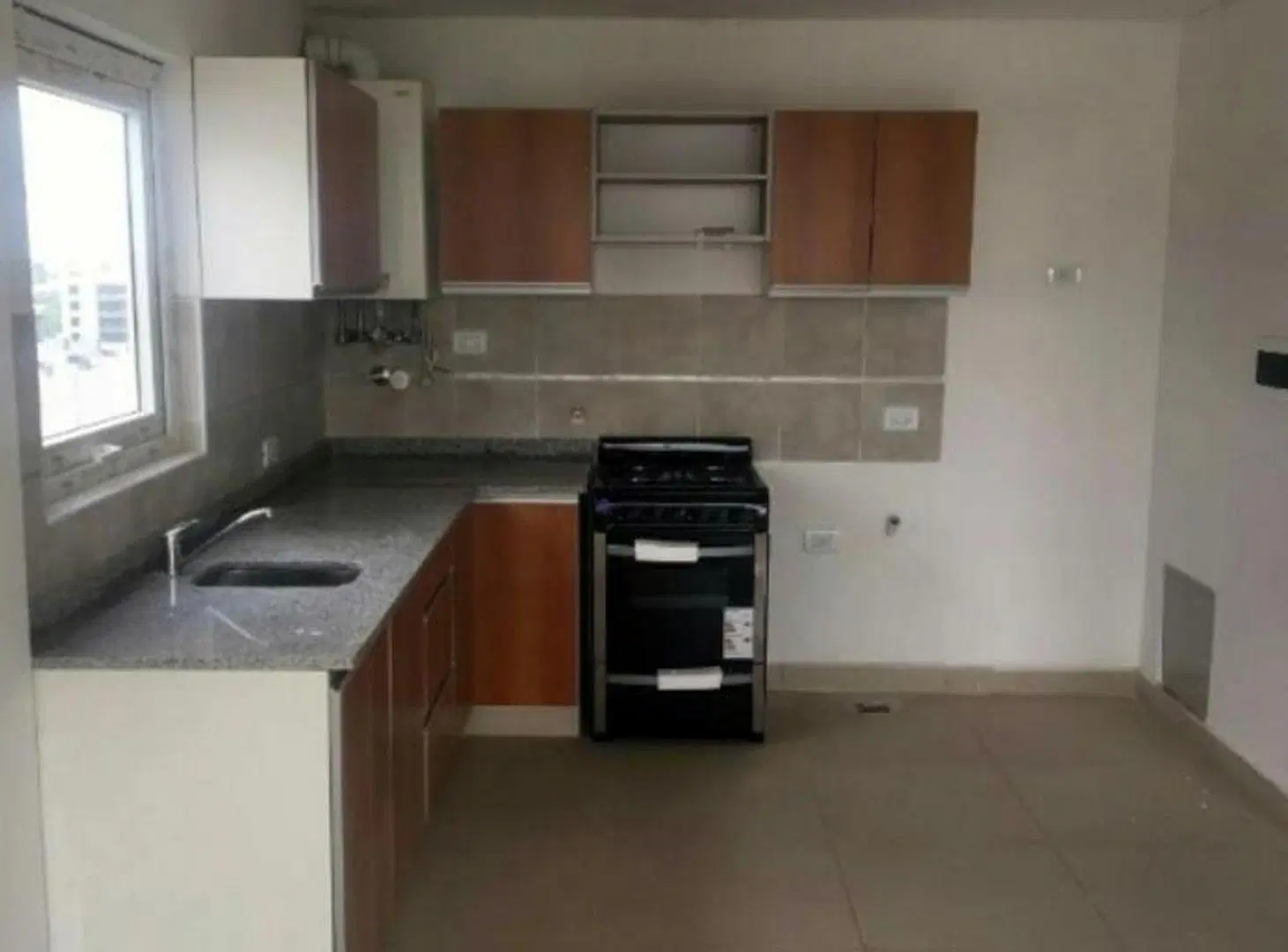DEPARTAMENTO DE 2 AMBIENTES EN VENTA - MORON 4