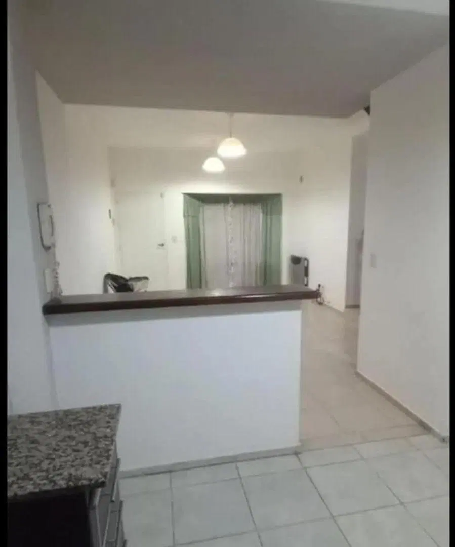 TRIPLEX DE 4 AMBIENTES EN VENTA - PASO DEL REY 2