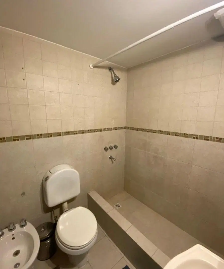 DEPARTAMENTO DE 2 AMBIENTES EN VENTA - MORON CENTRO 2