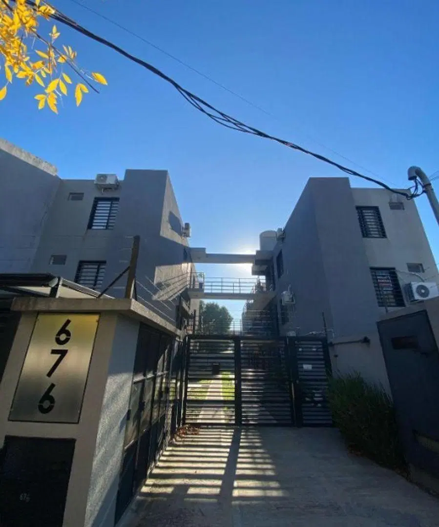 DEPARTAMENTO DE 2 AMBIENTES EN VENTA - MORON SUR 2