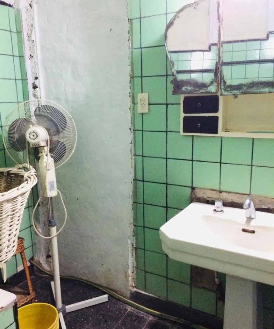 CASA AMERICANA DE 3 AMBIENTES A RECICLAR EN VENTA - VILLA LUZURIAGA 3