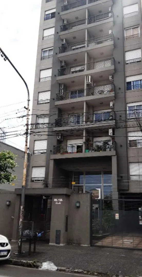 DEPARTAMENTO MONOAMBIENTE EN VENTA - MORON CENTRO 3