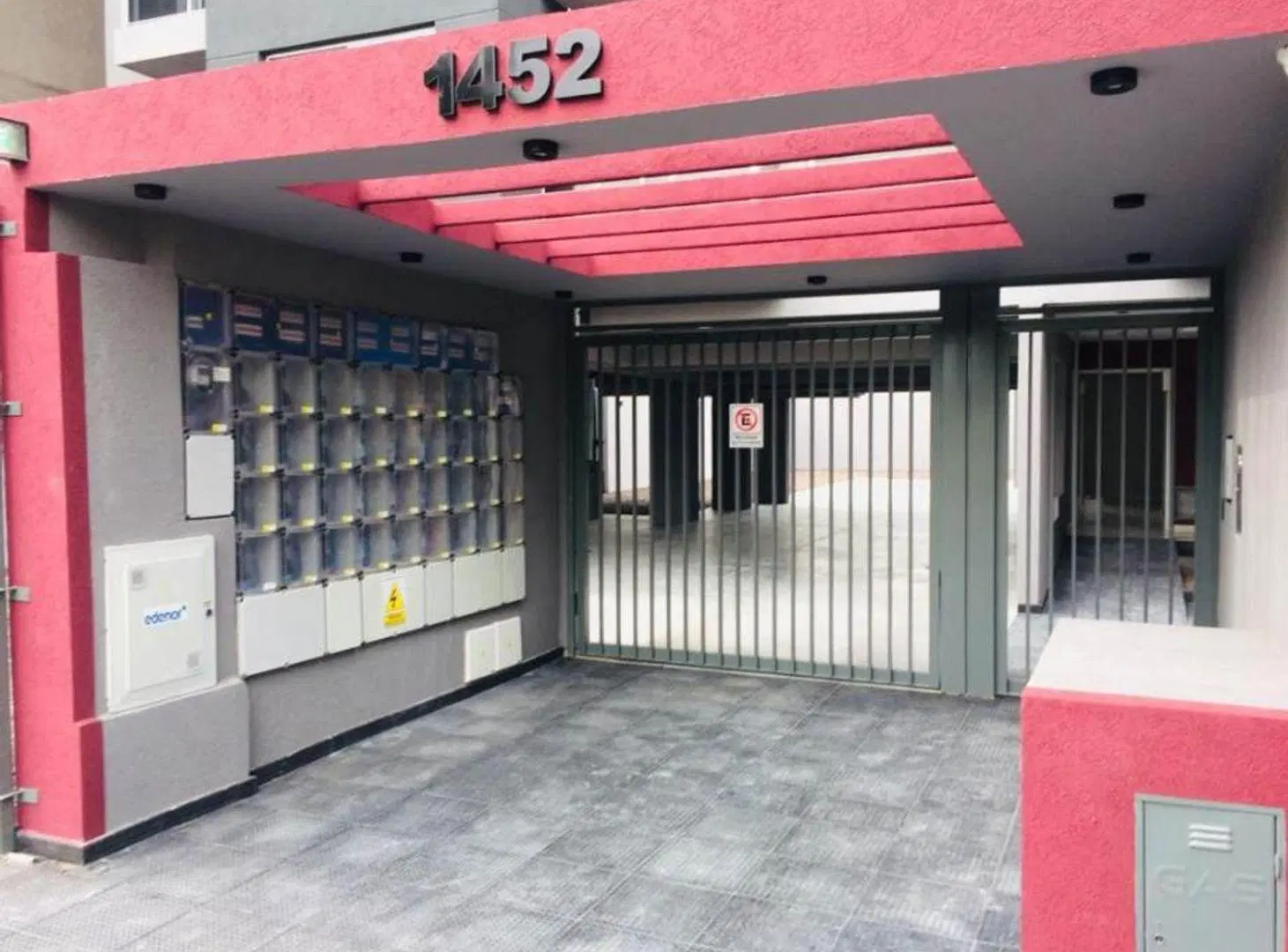 DEPARTAMENTO DE 3 AMBIENTES EN VENTA - MORON 3