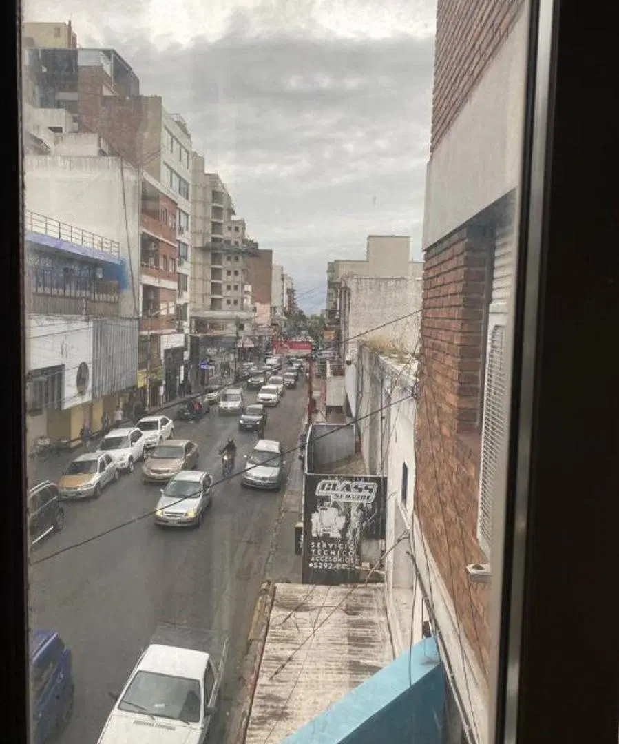 DEPARTAMENTO DE 3 AMBIENTES APTO PROFESIONAL EN VENTA - MORON CENTRO 3