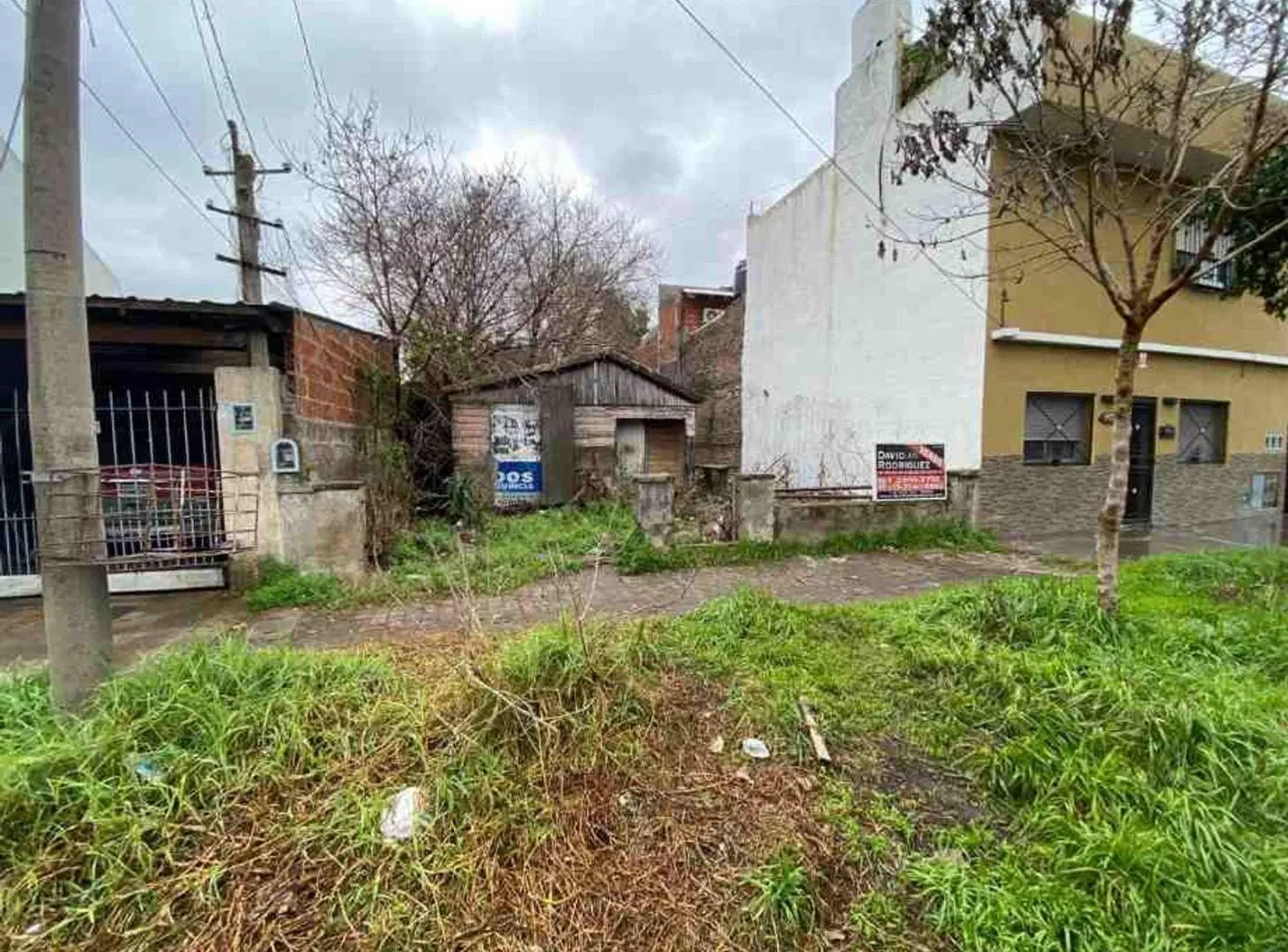 LOTE DE 257 M2 EN VENTA - VILLA LUZURIAGA 3