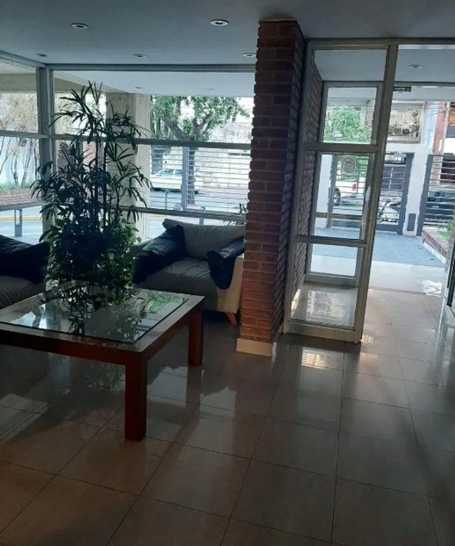 DEPARTAMENTO DE 2 AMBIENTES EN VENTA - MORON CENTRO 3