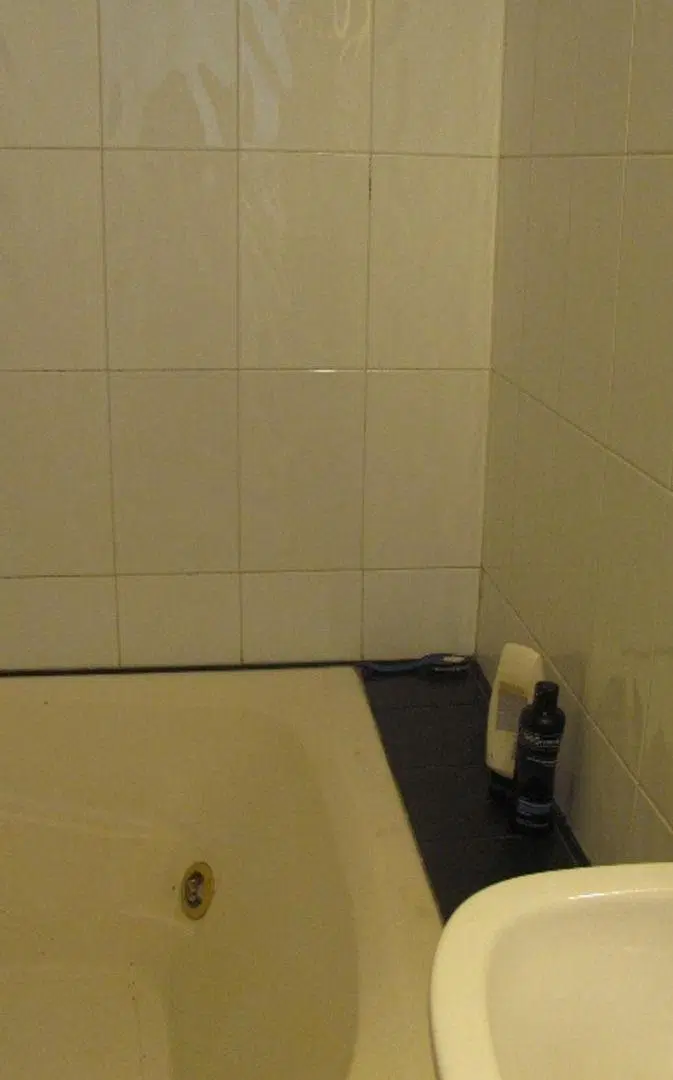 CHALET DE 4 AMBIENTES EN VENTA - MORON 4