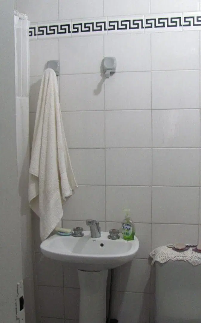 CHALET DE 4 AMBIENTES EN VENTA - MORON 5