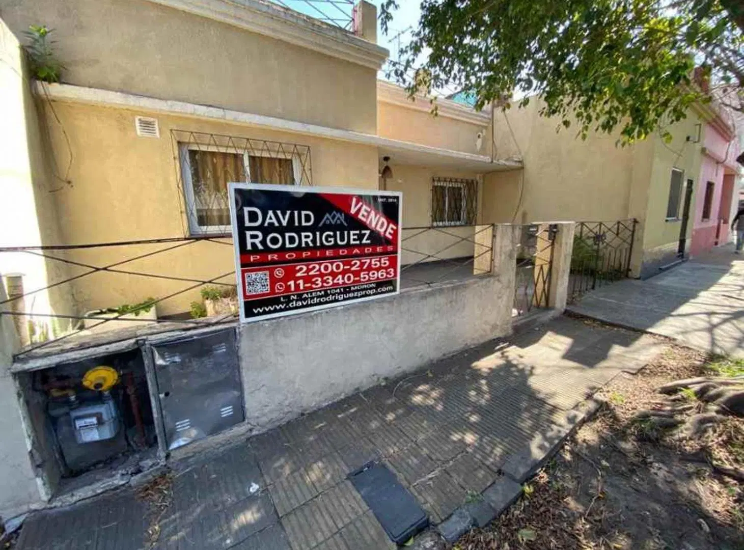 CASA AMERICANA IDEAL DOS FAMILIAS EN VENTA - CASTELAR NORTE 5