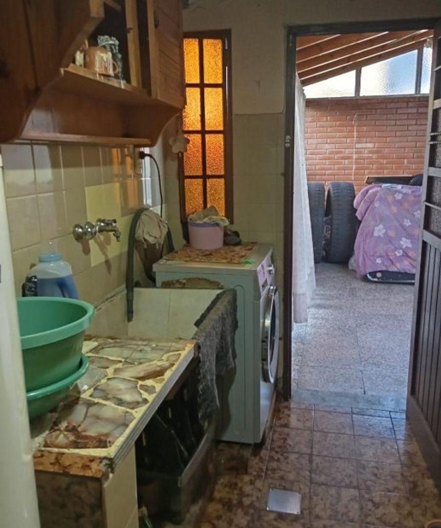 Foto de CHALET DE 4 AMBIENTES EN VENTA - MORON, imagen 3