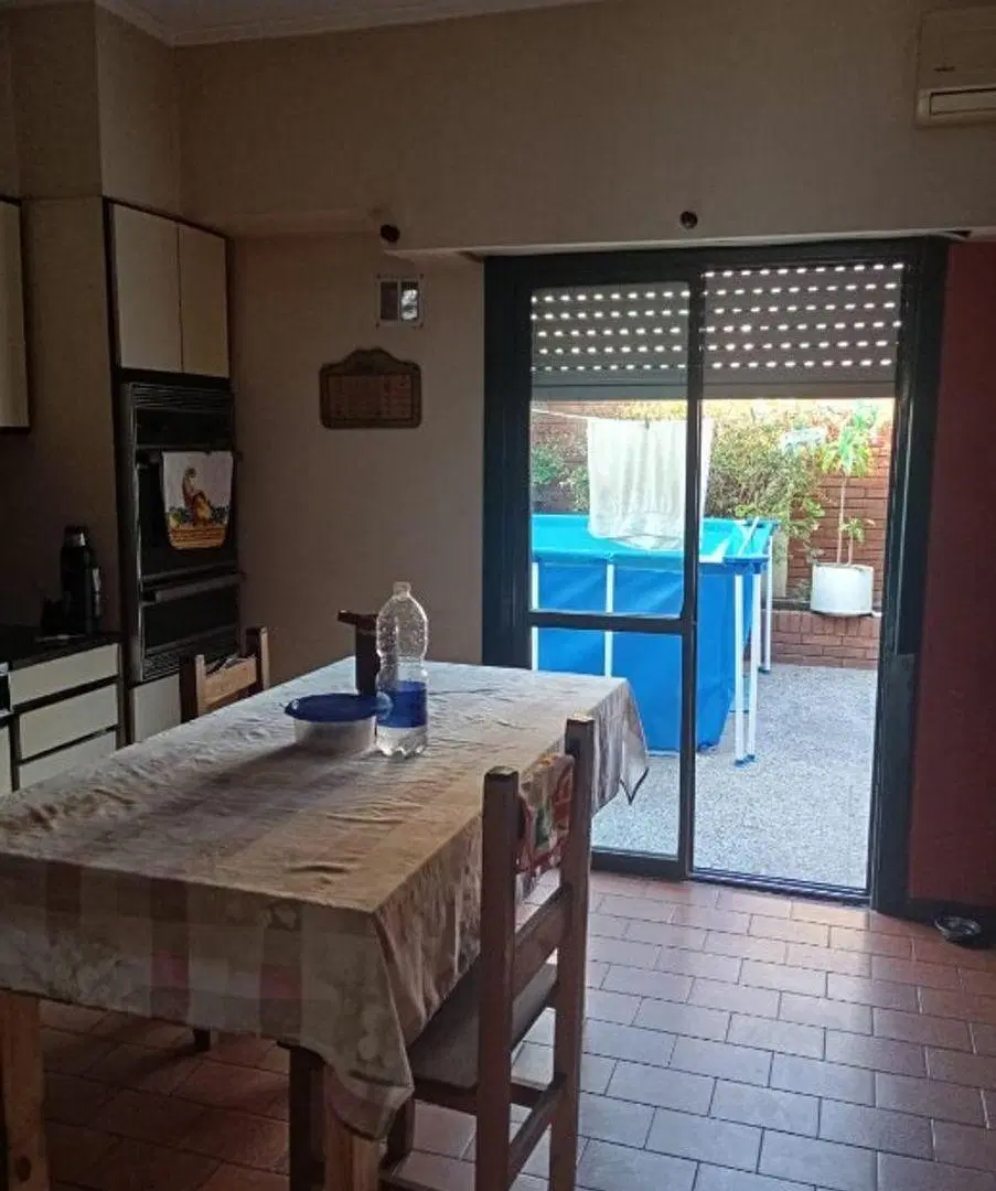 CHALET DE 4 AMBIENTES EN VENTA - MORON 8