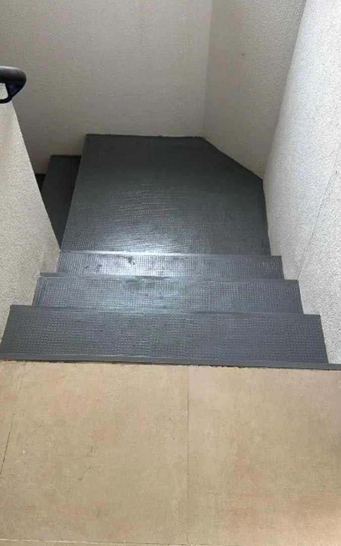 EXCELENTE DEPARTAMENTO A ESTRENAR CON PATIO TERRAZA Y COCHERA 5