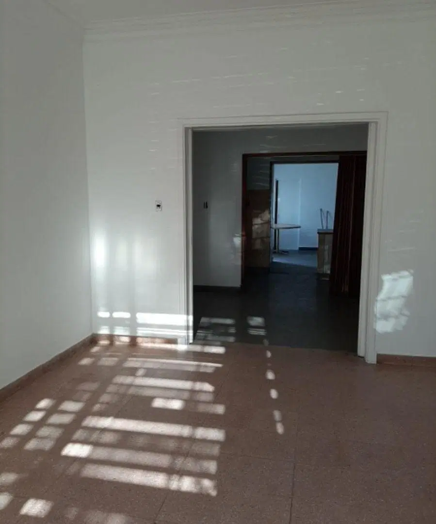 CHALET DE 4 AMBIENTES EN VENTA - VILLA TESEI 4