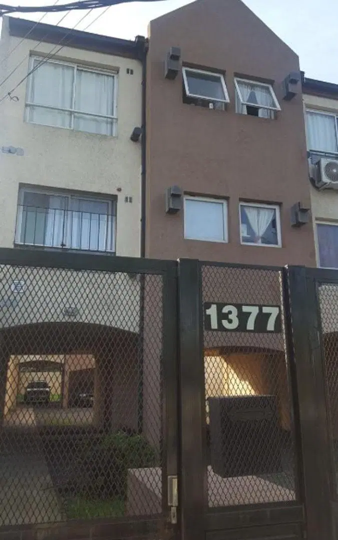 DEPARTAMENTO DE 2 AMBIENTES EN MORON A LA VENTA 3