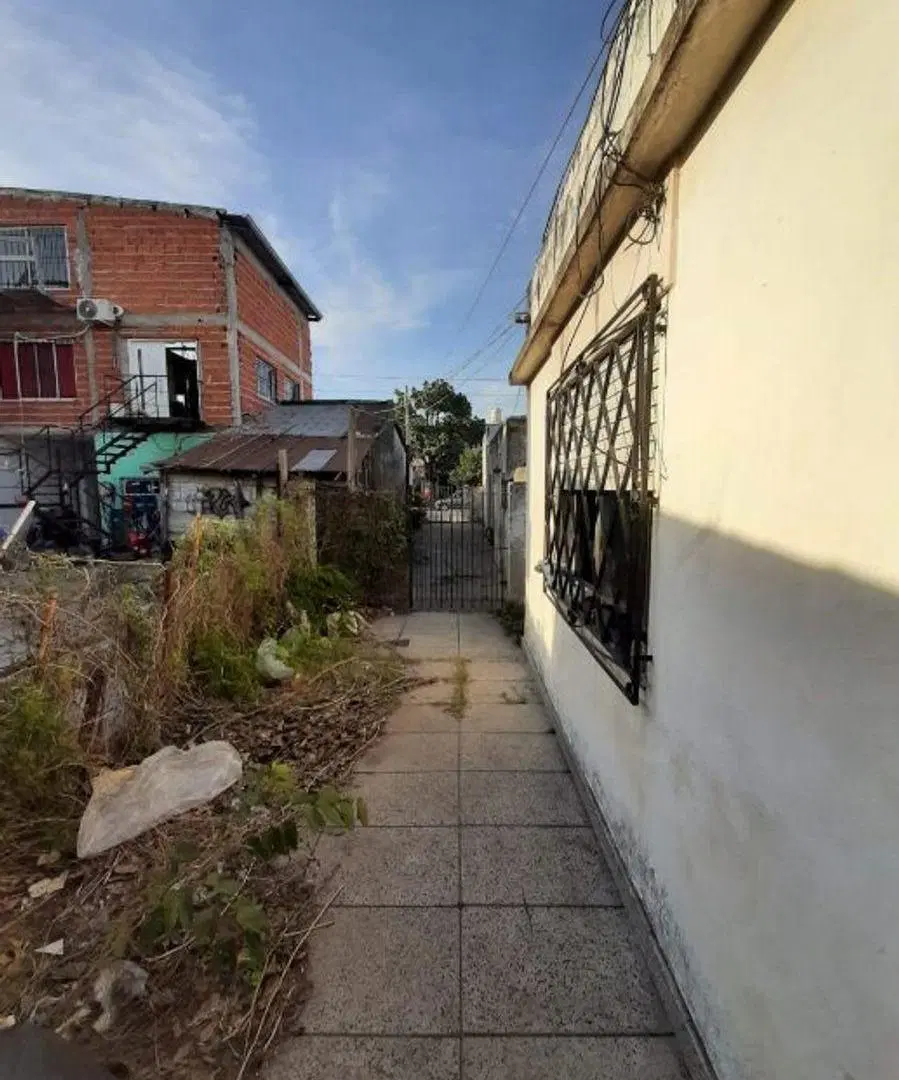 CASA PH DE 3 AMBIENTES EN MORON A LA VENTA 3
