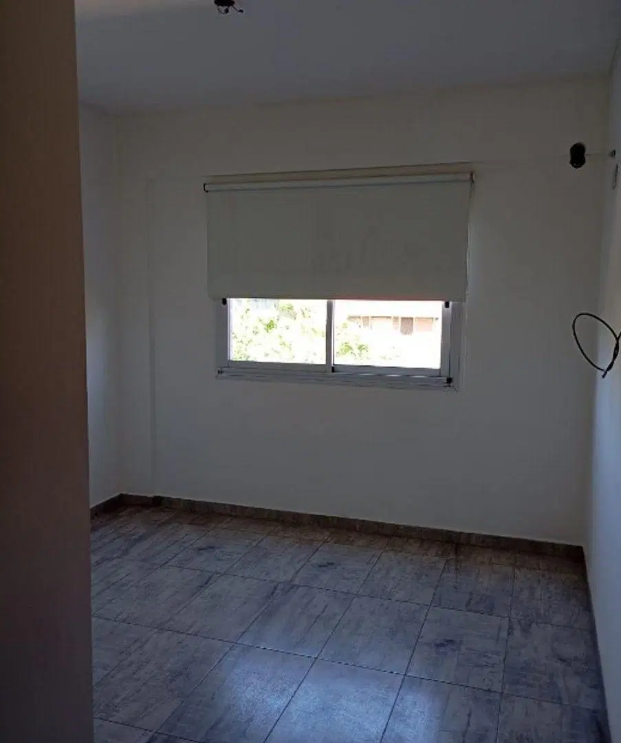 DEPARTAMENTO DE 2 AMBIENTES CON COCHERA + BAULERA EN MORON A LA VENTA 4
