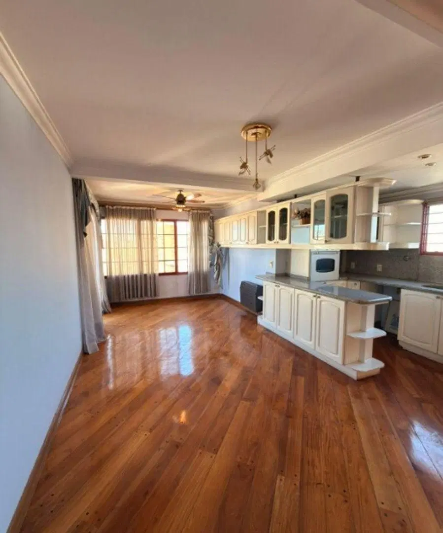 DEPARTAMENTO DE 3 AMBIENTES CON QUINCHO Y TERRAZA PRIVADA - MORON 2