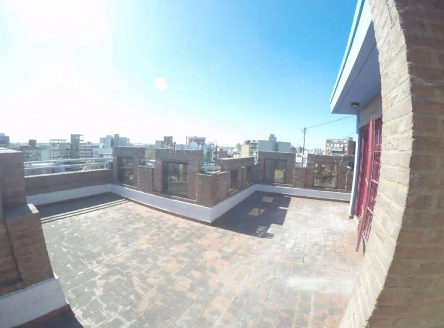 DEPARTAMENTO DE 3 AMBIENTES CON QUINCHO Y TERRAZA PRIVADA - MORON 3