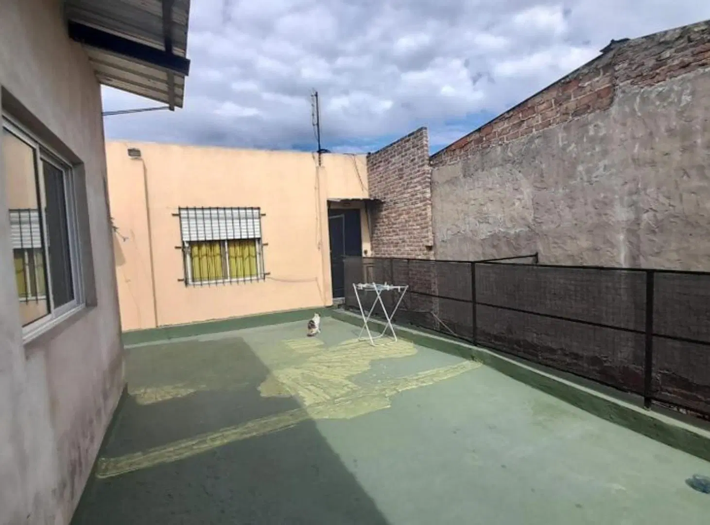 CASA PARA DOS FAMILIAS- SAN JUSTO 8