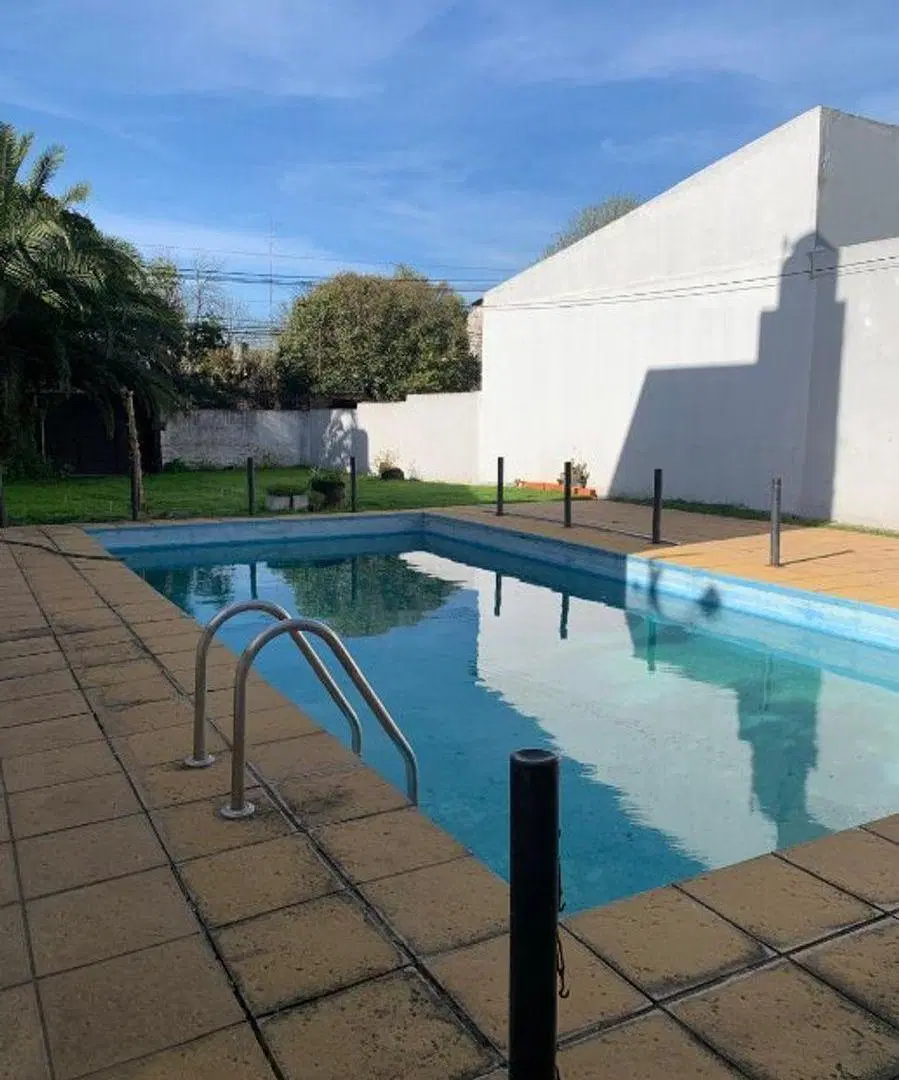 CASA DE 3 AMBIENTES -ITUZAINGO NORTE 8