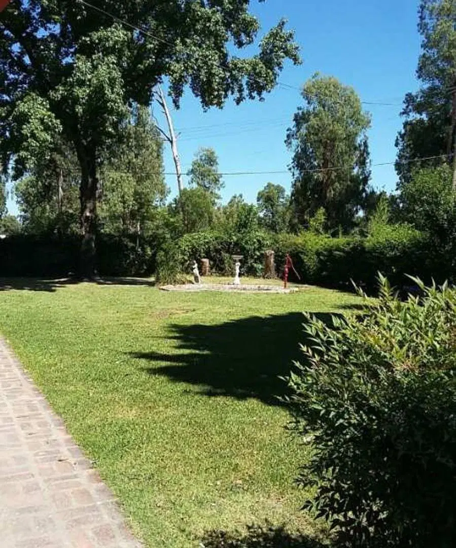 CASA QUINTA DE 3 AMBIENTES -FRANCISCO ALVAREZ 8