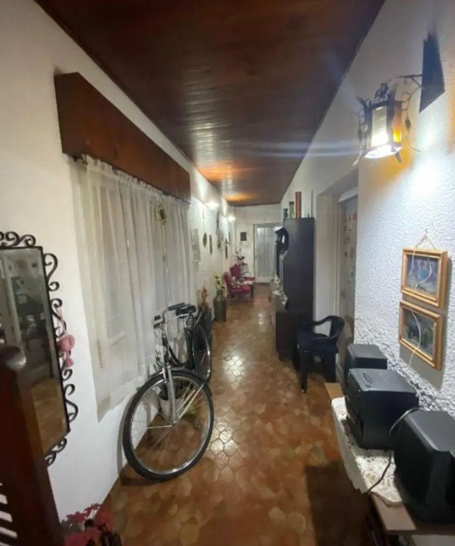 -CASA 3 AMBIENTES CON LOCAL EN VENTA EN BLOCK EN MORÓN CENTRO- 3