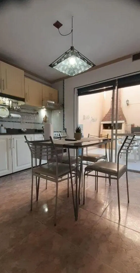 TRIPLEX EN VENTA -MORON 1
