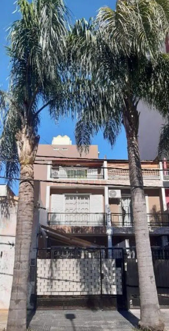 TRIPLEX EN VENTA -MORON 3