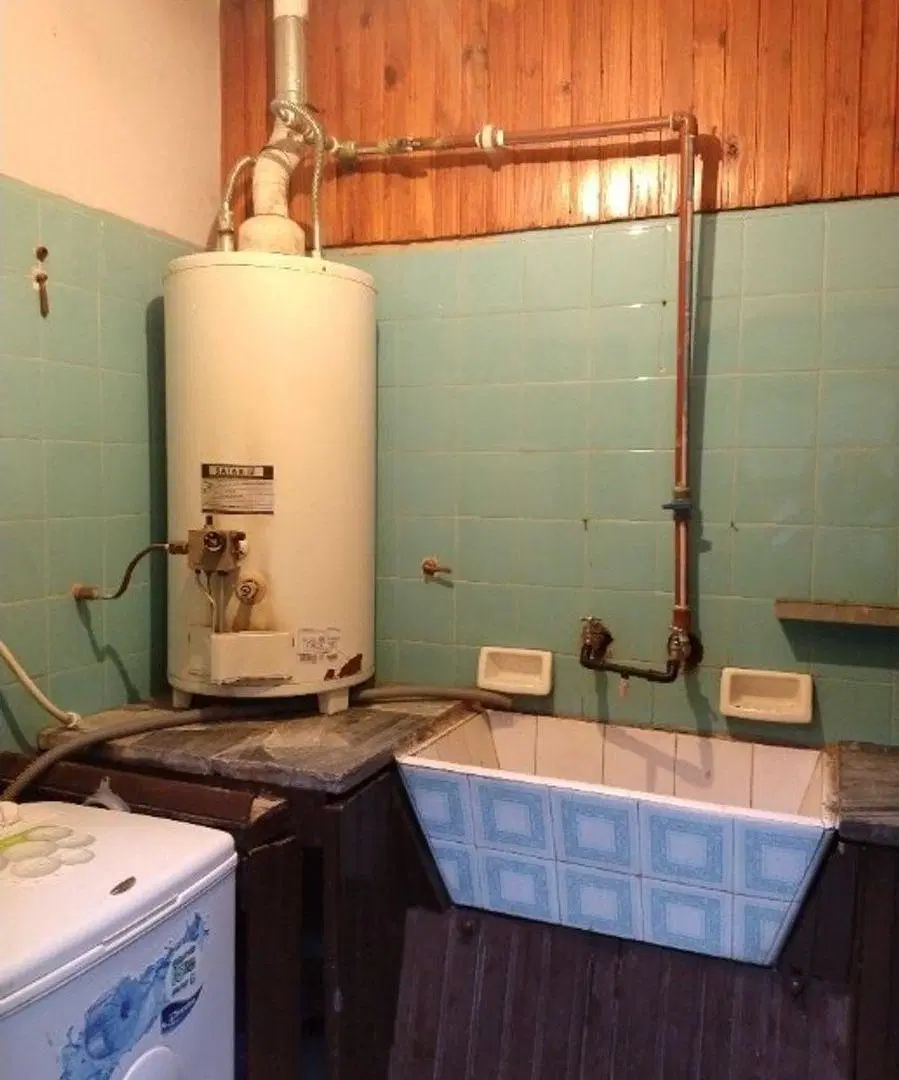 - CHALET SOBRE ESQUINA -MORON 8