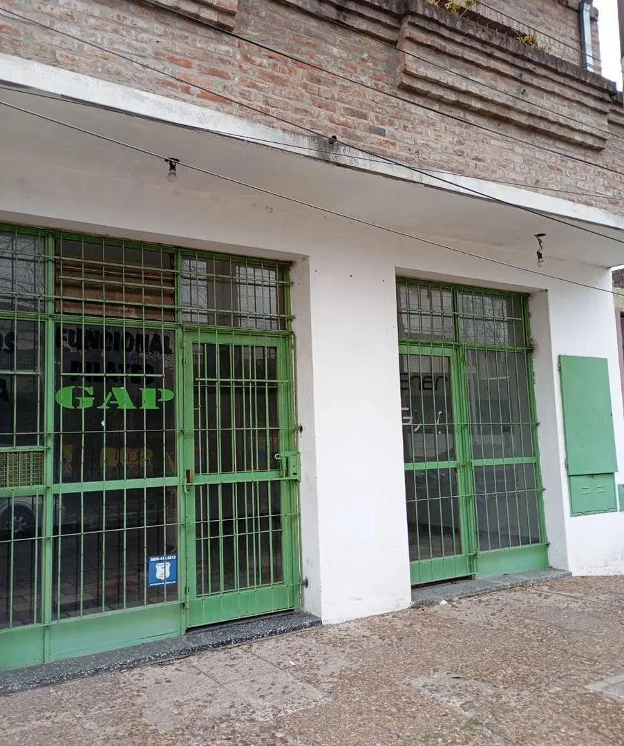 LOCAL COMERCIAL EN ALQUILER - MORON SUR 1