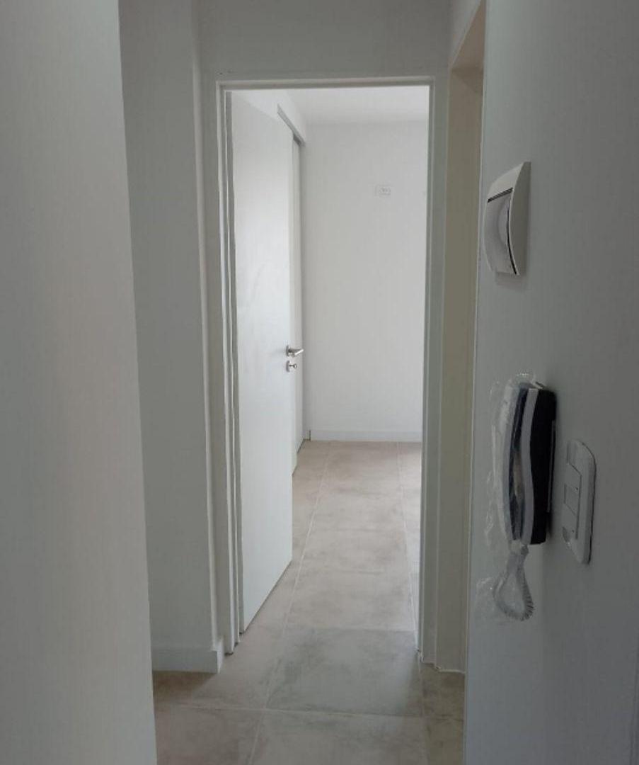 Foto de DEPARTAMENTO DE 2 AMBIENTES CON COCHERA EN ALQUILER - MORON SUR, imagen 5