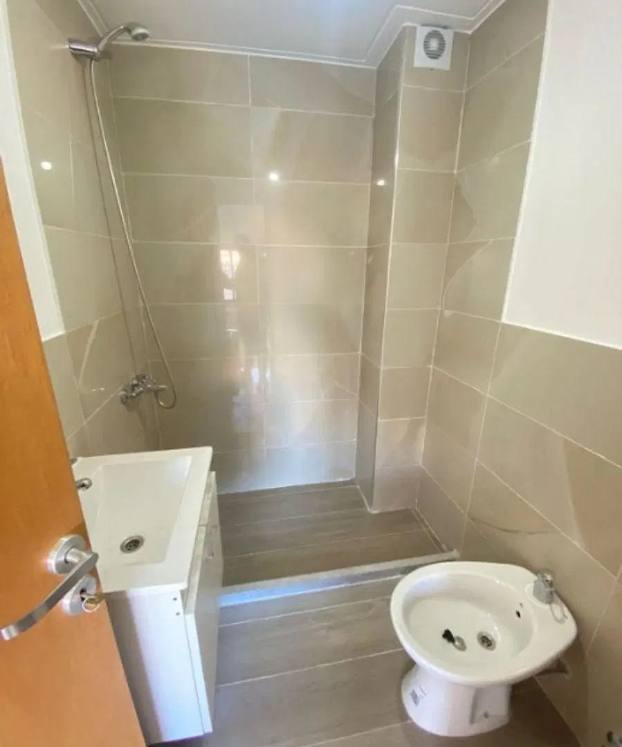 DEPARTAMENTO DE 2 AMBIENTES-MORON CENTRO 4