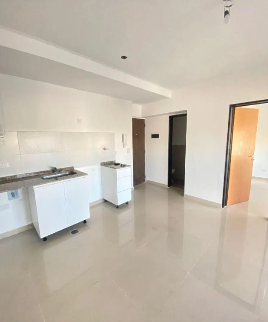 DEPARTAMENTO DE 2 AMBIENTES-MORON CENTRO 1