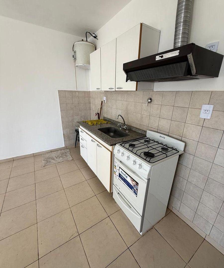 Foto de MONOAMBIENTE EN ALQUILER - MORON, imagen 3