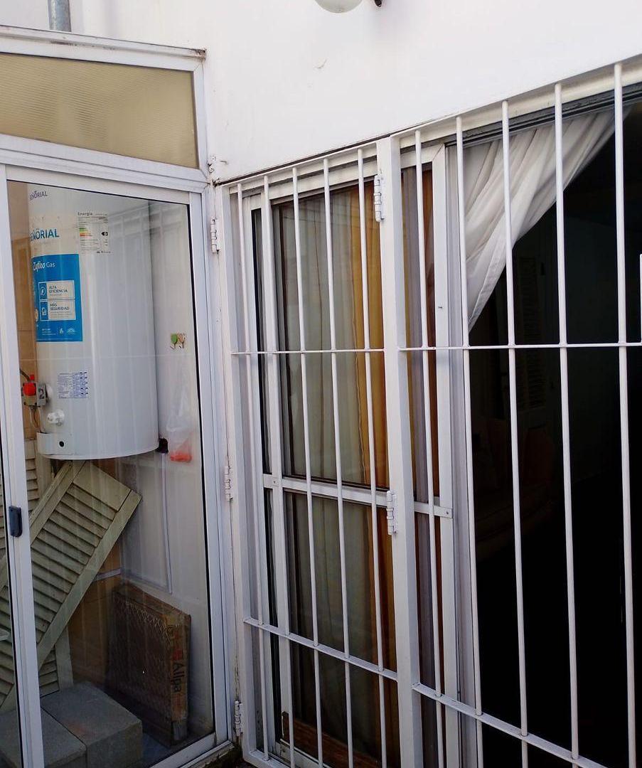 Foto de DEPARTAMENTO DE 2 AMBIENTES CON COCHERA, imagen 2