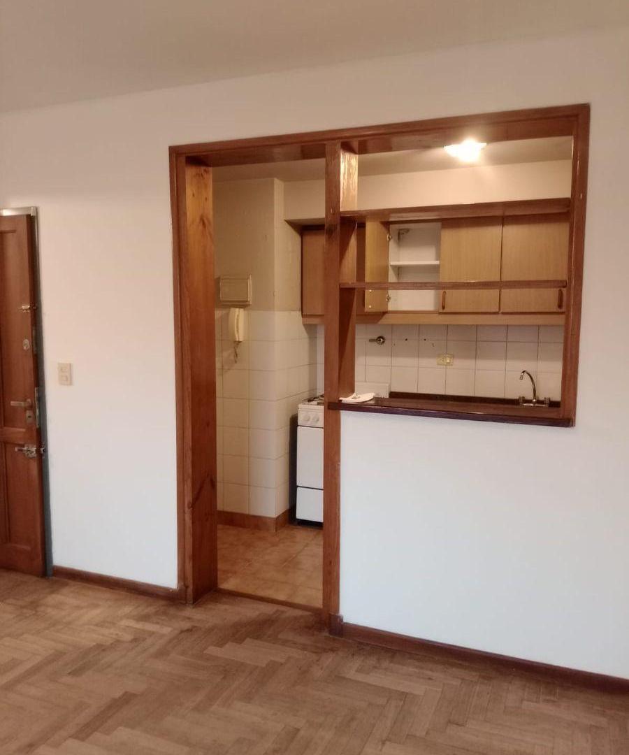 Foto de DEPARTAMENTO DE 2 AMBIENTES CON BALCON EN VENTA - MORON NORTE, imagen 3