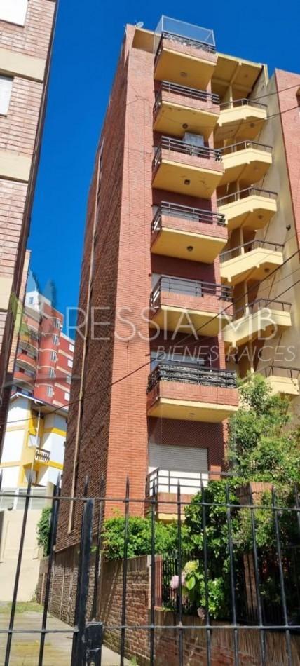 Vendemos Dpto 2 Dorm. Zona Centro y a 2 Cuadras de La Playa - Villa Gesell 2