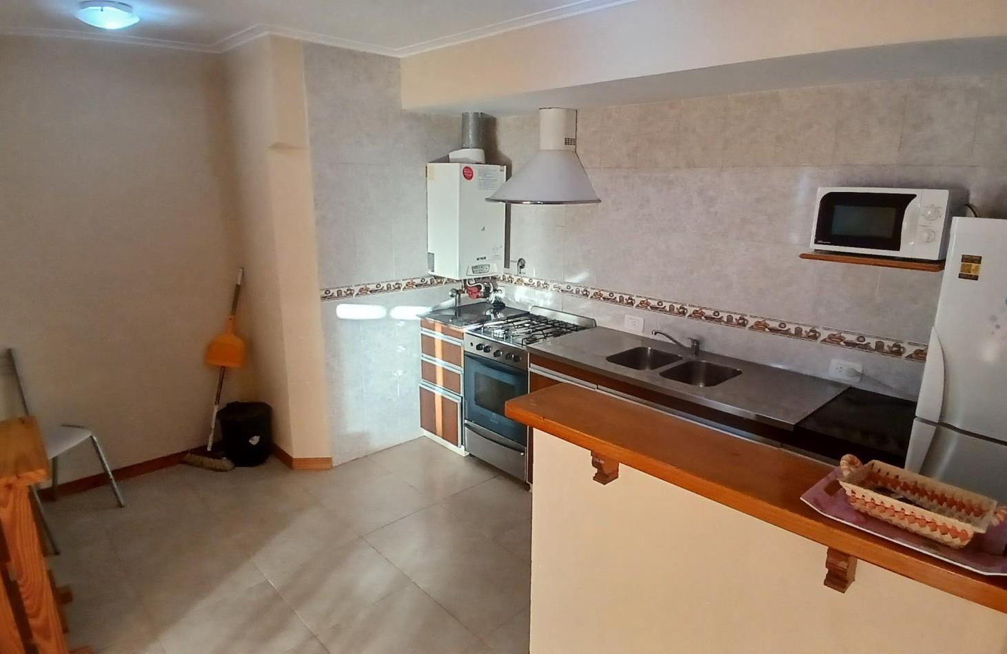 Alquileres anuales "Complejo Luna de Mar" - Av 2 e/108y 109 - Villa Gesell