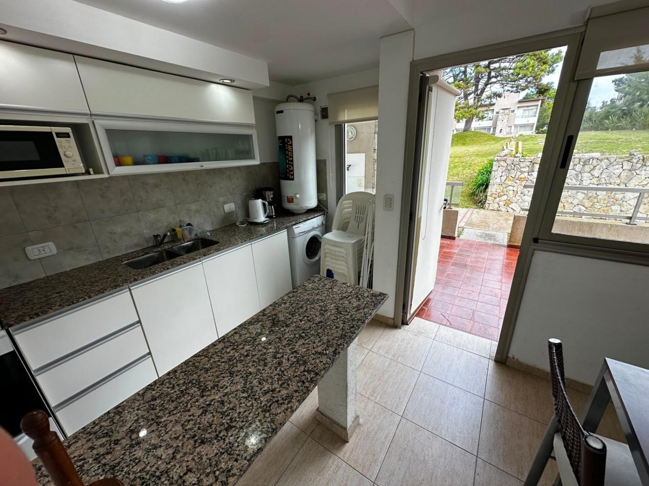 Foto de Duplex frontal - PB - "Condominio Las Gaviotas" - Calle 28 e/ Punta del, imagen 1
