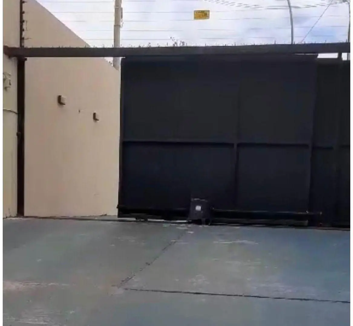 EN VENTA COCHERA CUBIERTA EN SUBSUELO CON PORTON AUTOMATIZADO EN ALTA CORDOBA. EDIFICIO CON ASCENSOR 3