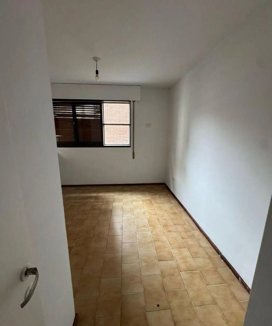 DEPARTAMENTO EN ALQUILER INMEJORABLE UBICACION CON BALCON 2