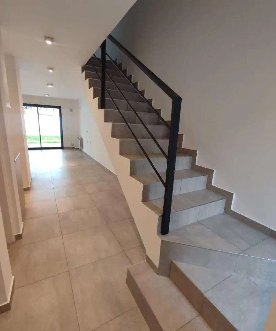 IMPERDIBLE DUPLEX EN ALQUILER CLAROS VILLAGE MANZANA 32 LOTE 6 5