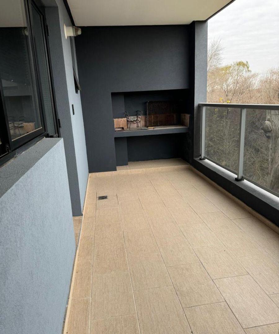 Foto de AMPLIO DEPARTAMENTO DE CATEGORIA EN ALQUILER VILLA BELGRANO, imagen 2