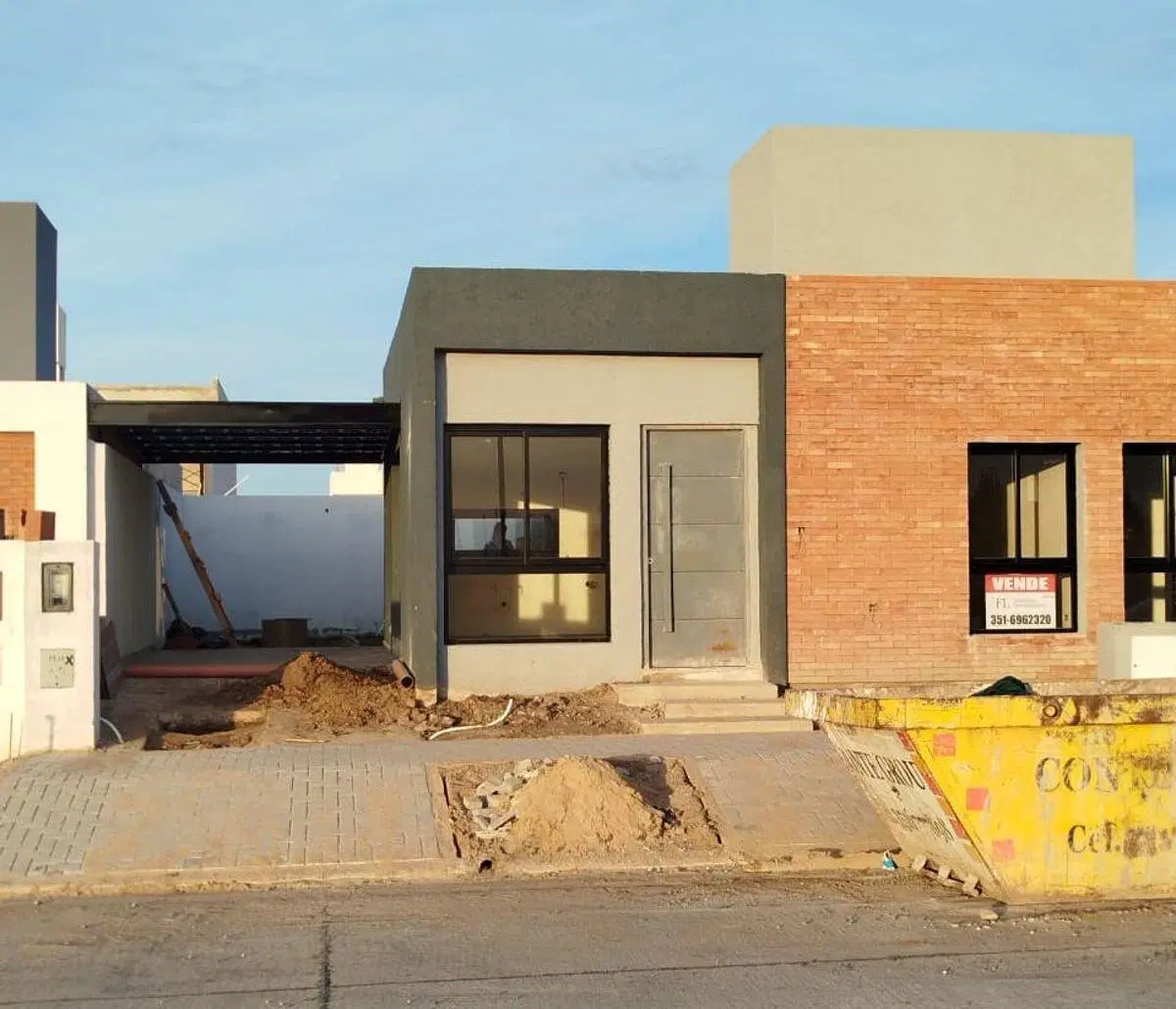 DUPLEX EN VENTA EN RINCONES DE MANANTIALES, 2 DORMITORIOS EN UNA PLANTA. HERMOSA VISTA, A ESTRENAR. 4